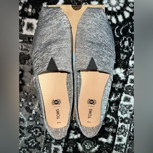 TOMS repreve grey melange knit, size 10, used